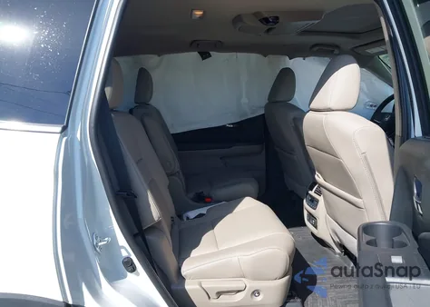 2022 Honda Pilot Touring из США, поврежденный, VIN 5FNYF5H68NB028502